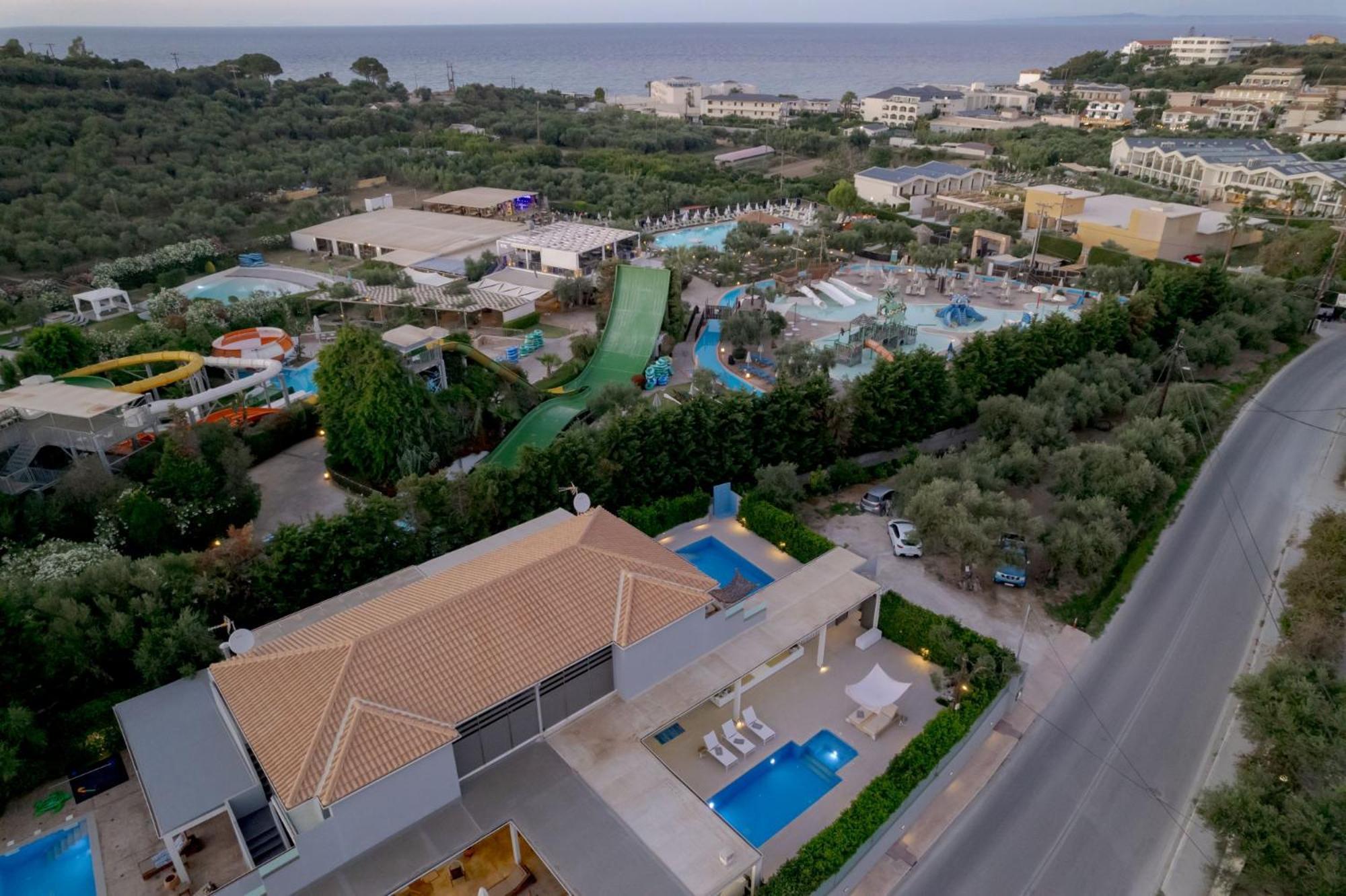 Dareia Suites Planos  Exterior photo